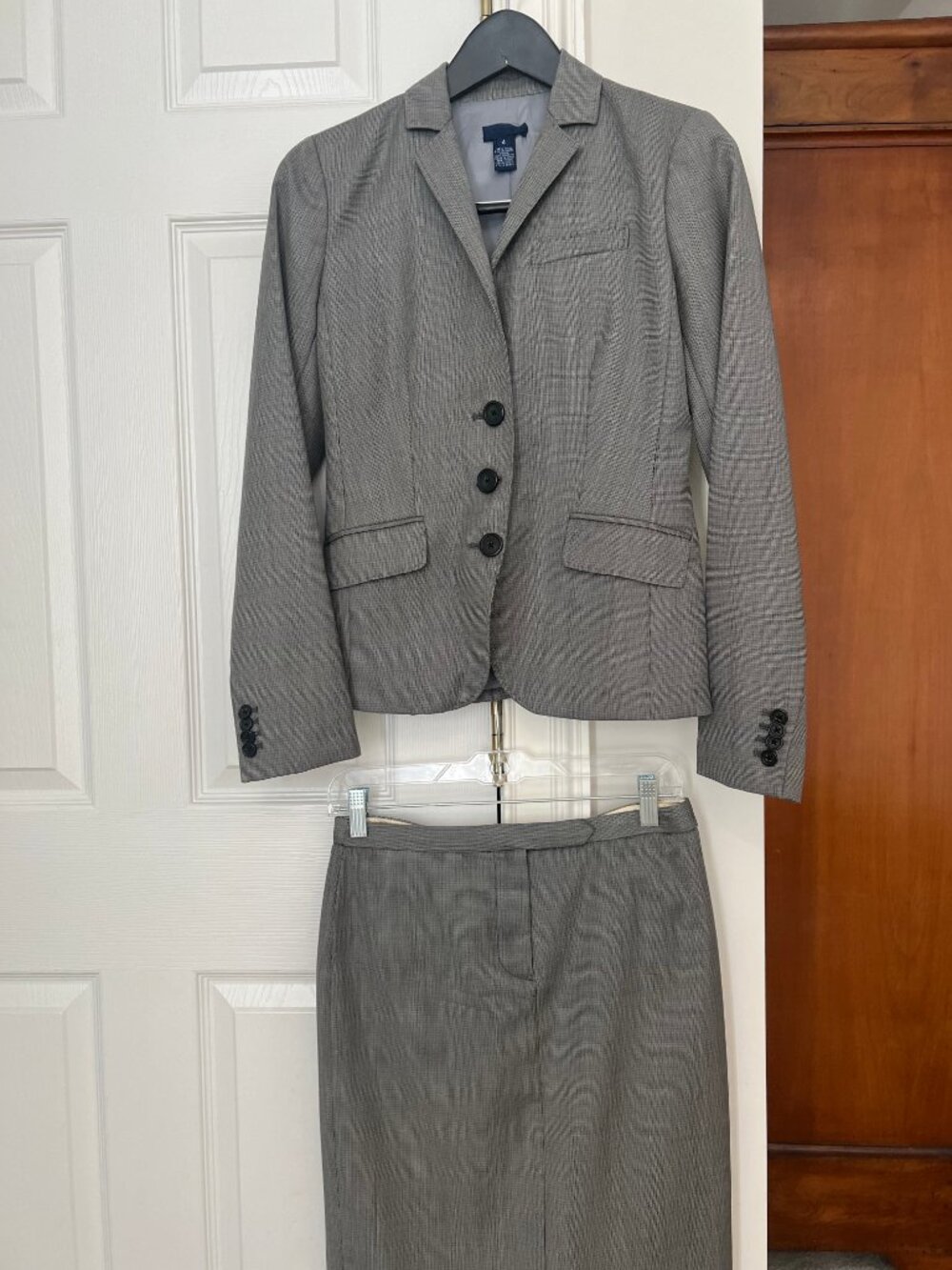 J.Crew Gray Skirt Suit Set | Blazer Size 4 & Pencil Skirt Size 8 - career